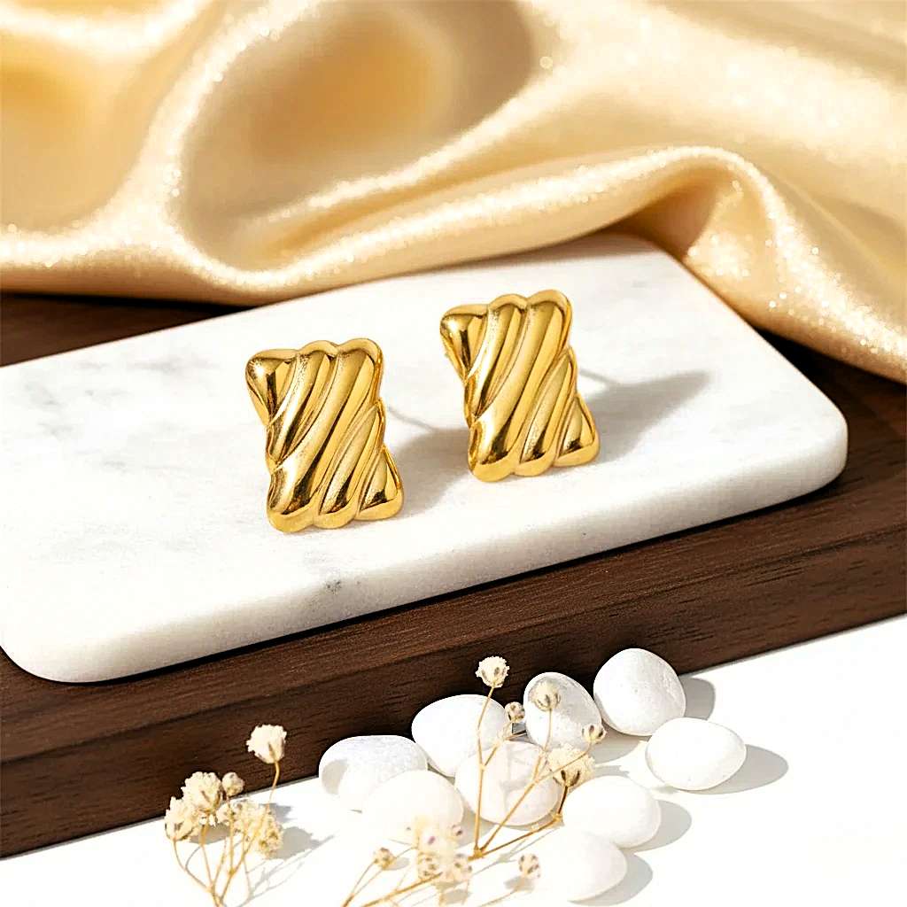 Golden Swirl Blocks Studs