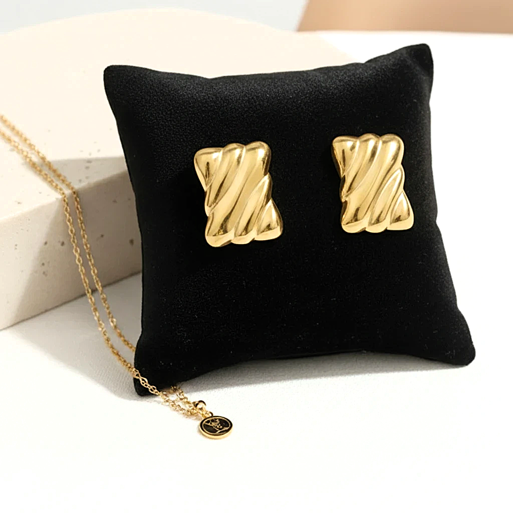Golden Swirl Blocks Studs